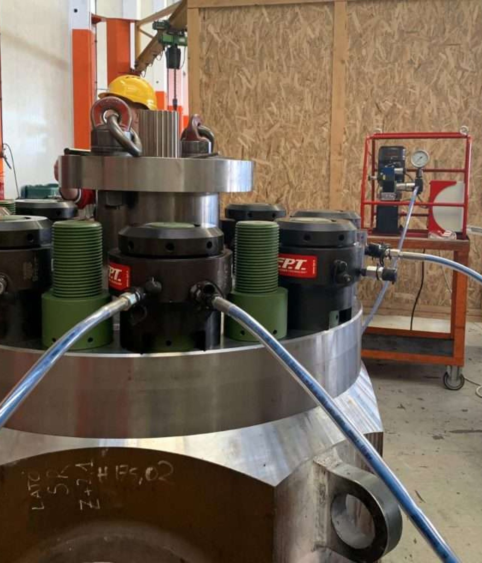 Electric-pump-hydraulic-bolt-tensioners