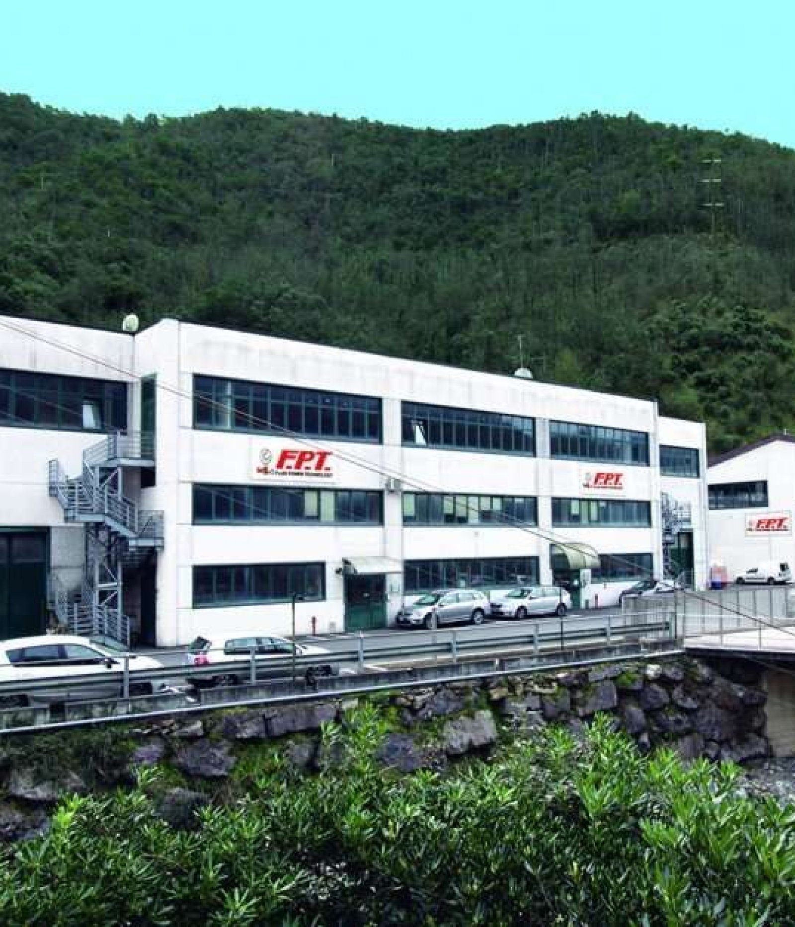 FPT-company-940x627[1]
