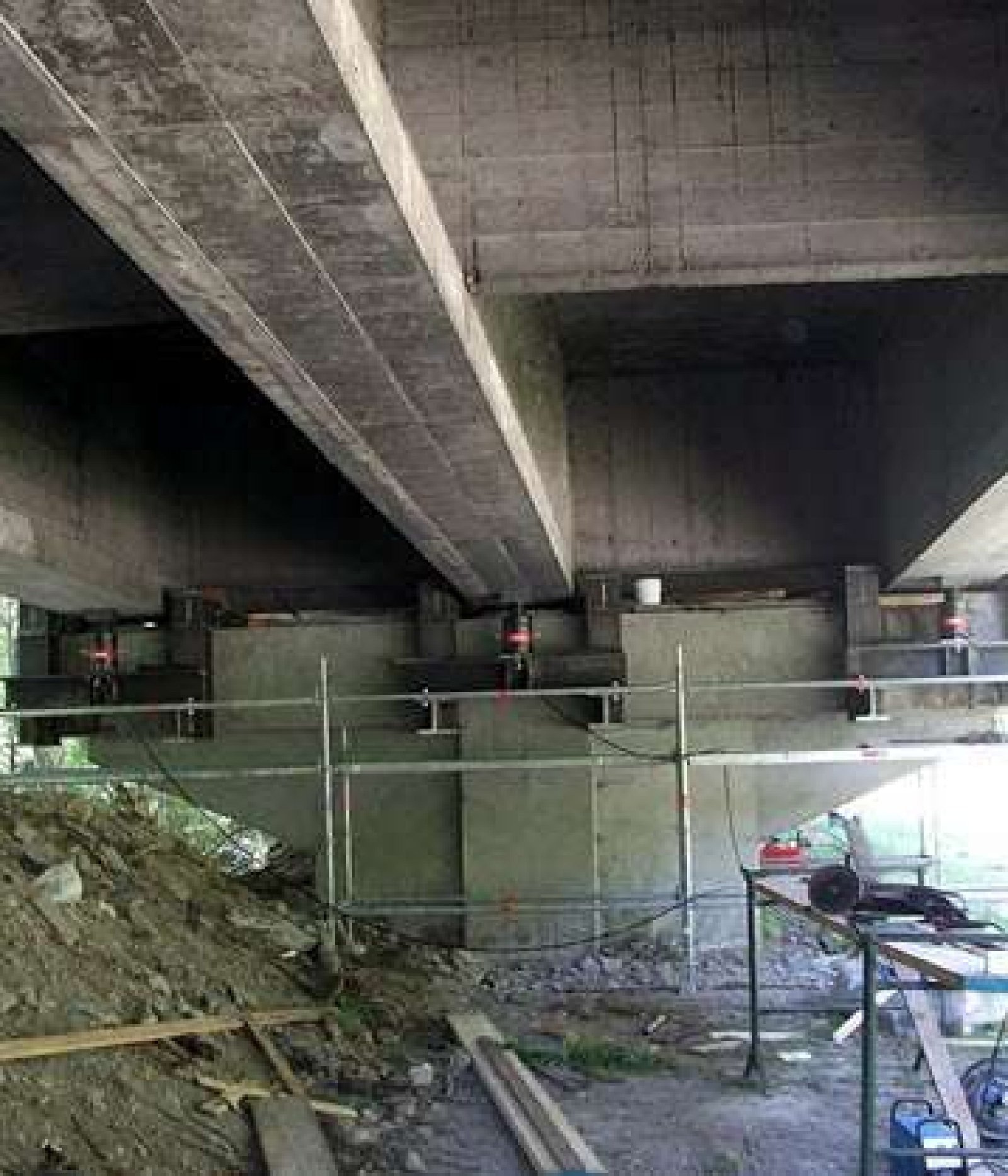 Heavy-Duty-Jacking-Equipment-for-Bridge-1[1]