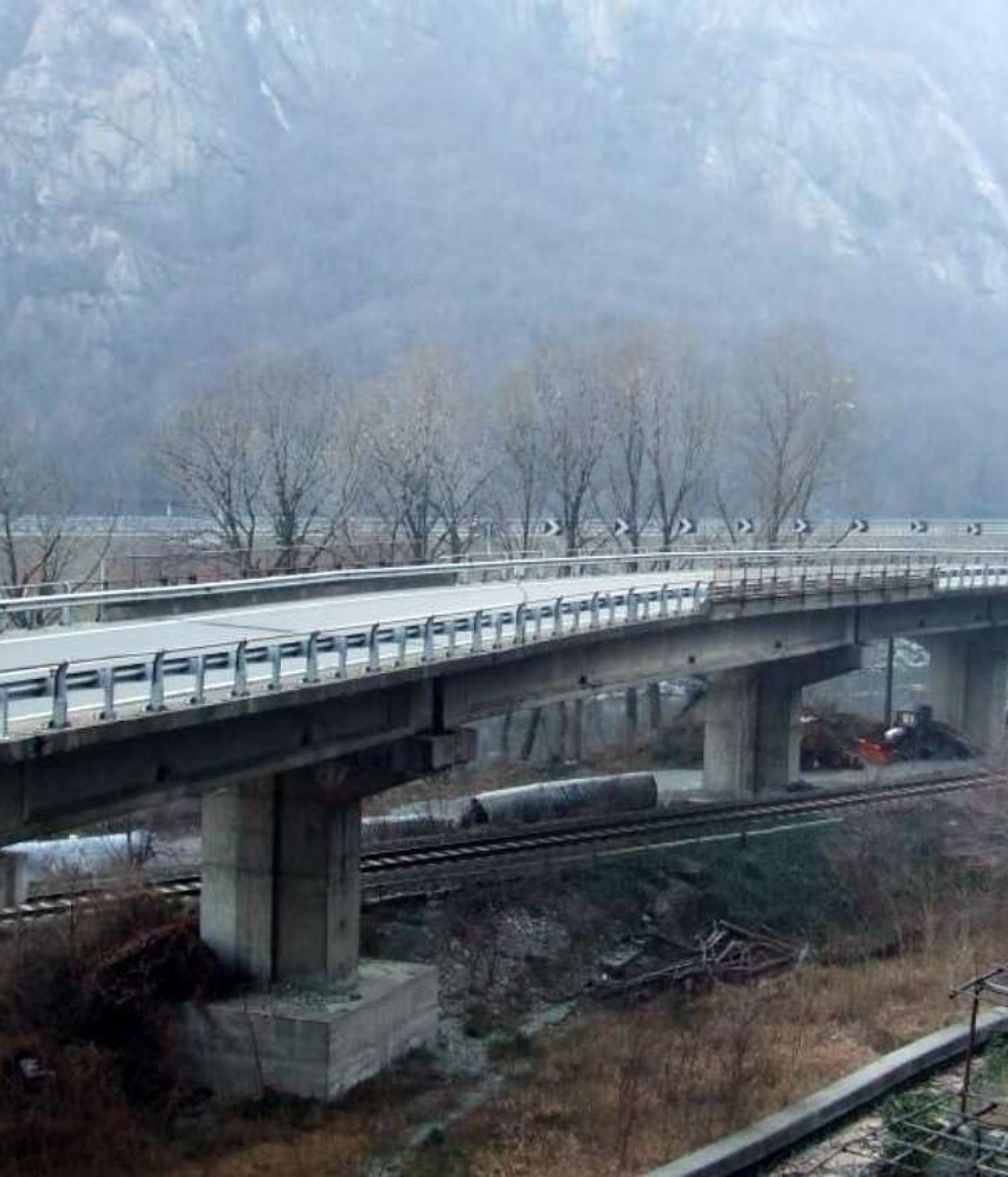 Heavy-Duty-Jacking-Equipment-for-Bridge-3[1]