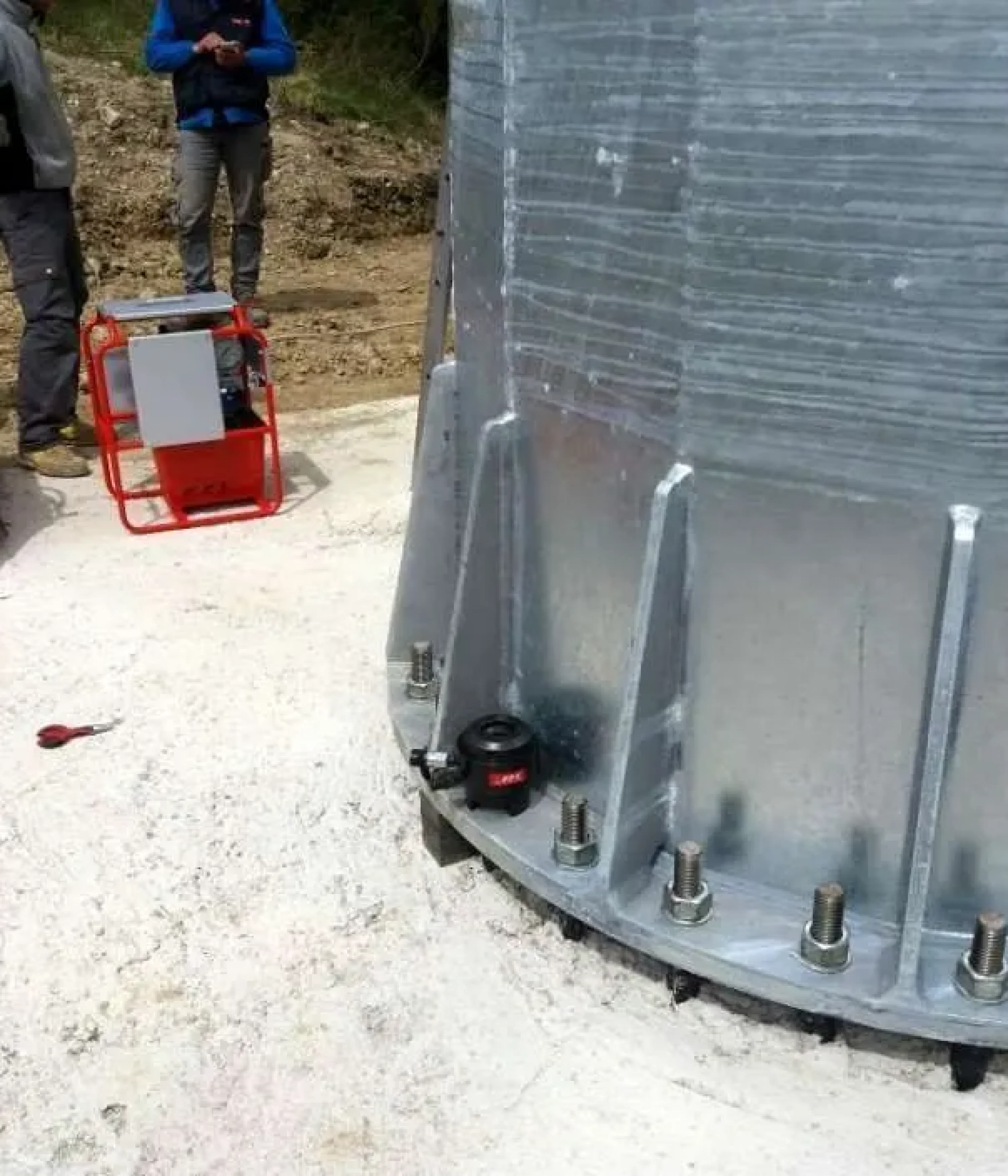 Mounting-wind-generators-2