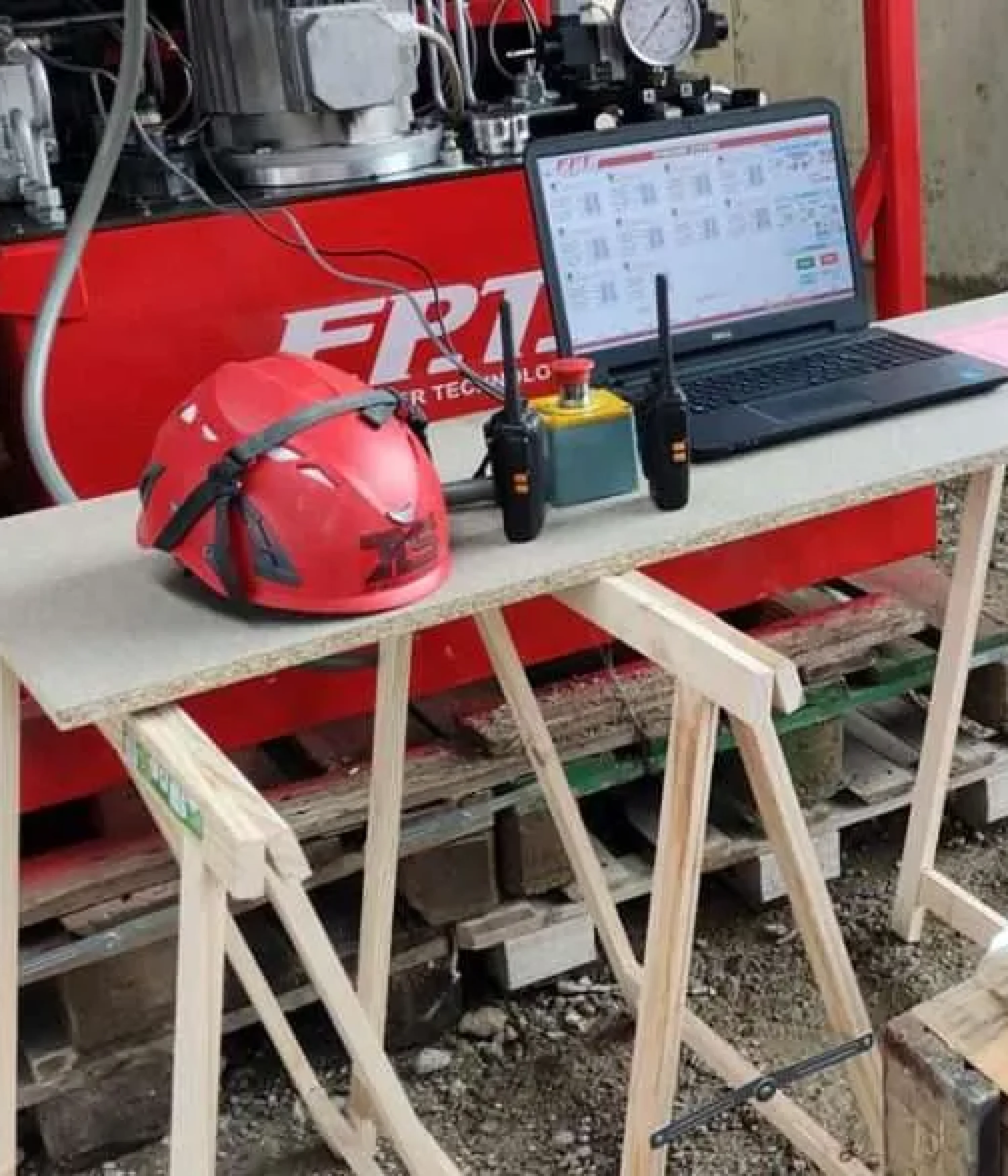 Synchronised-Lifting-System-1-1024x588