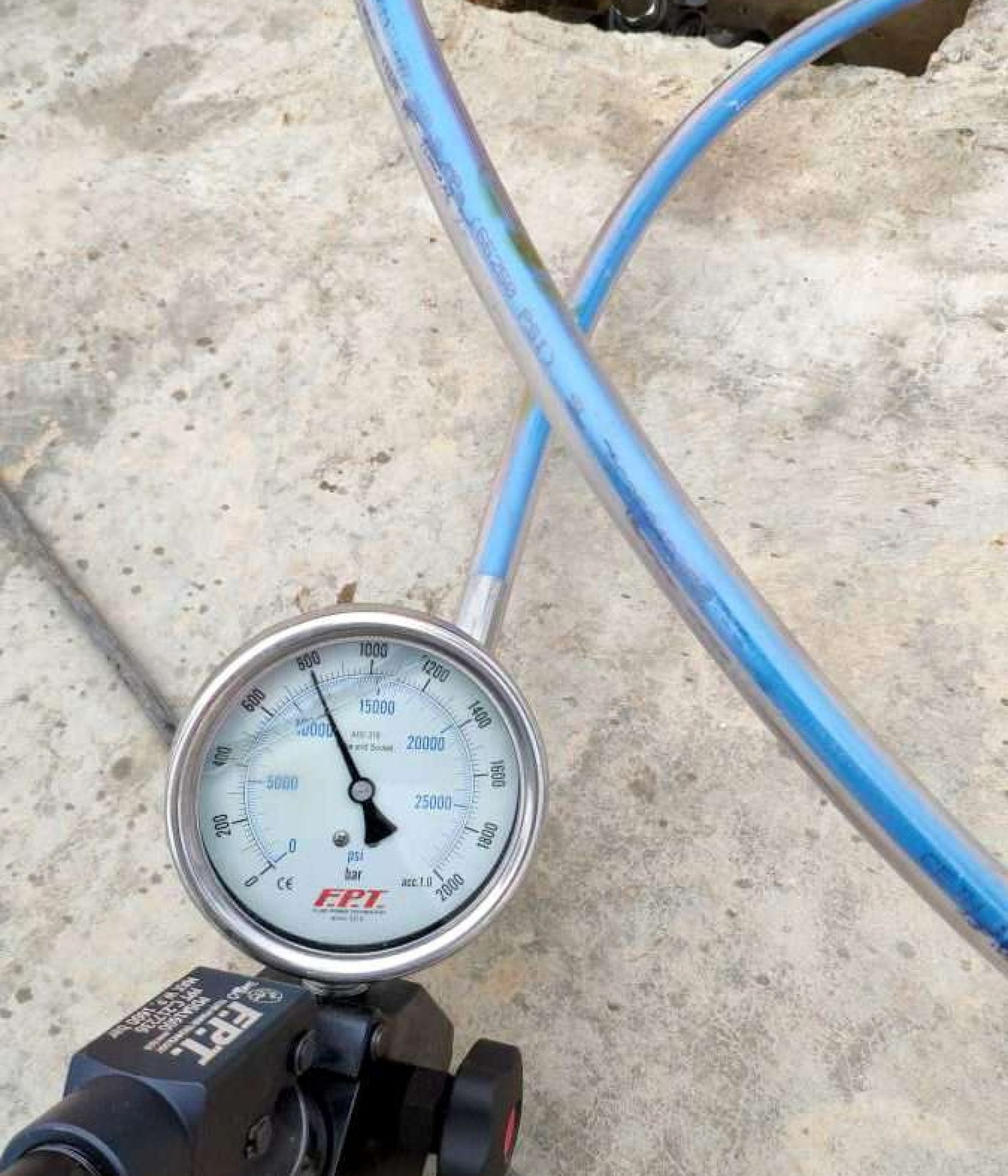 cylinders-for-dywidag-and-mcalloy-bars-rotated