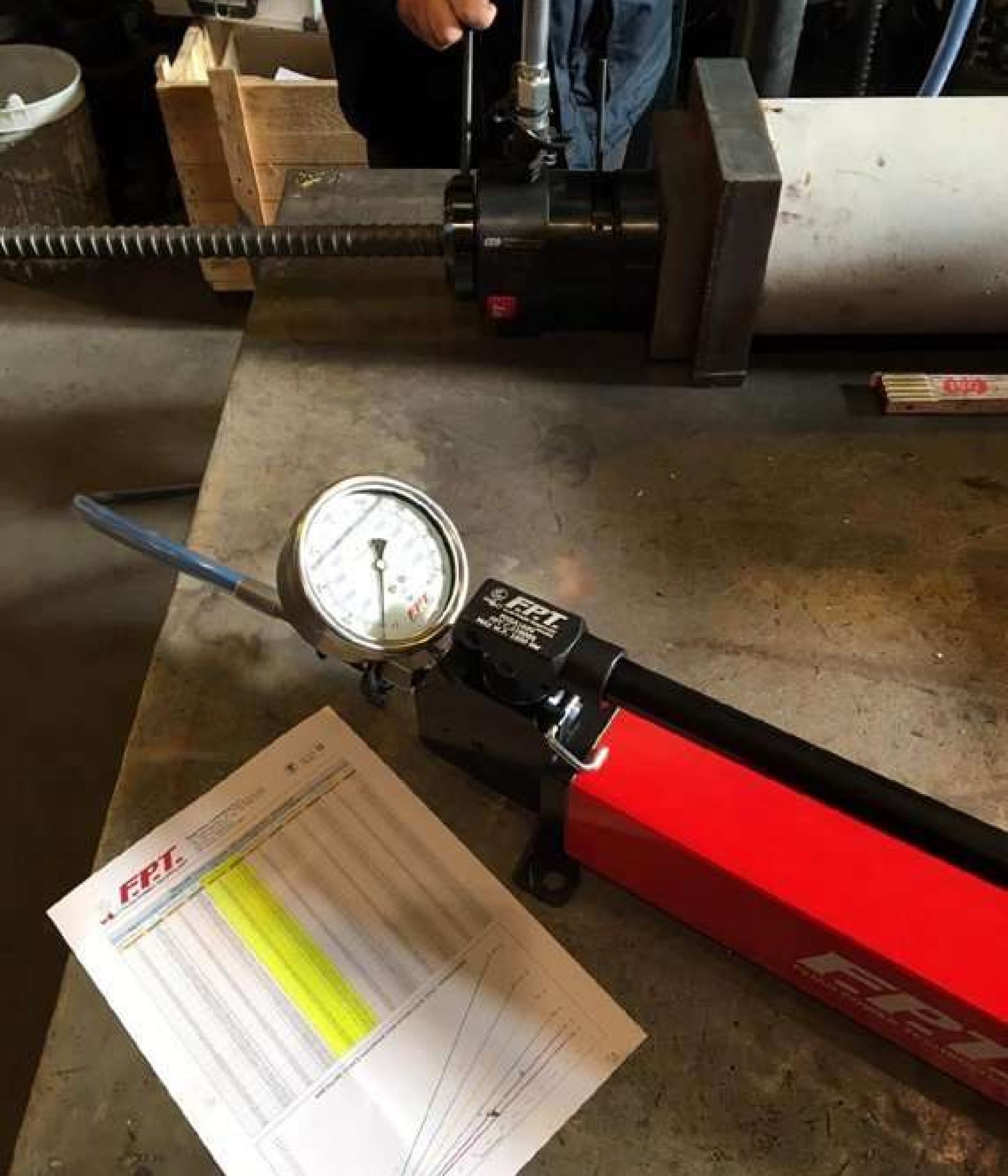 hand-pump-for-bolt-tensioners