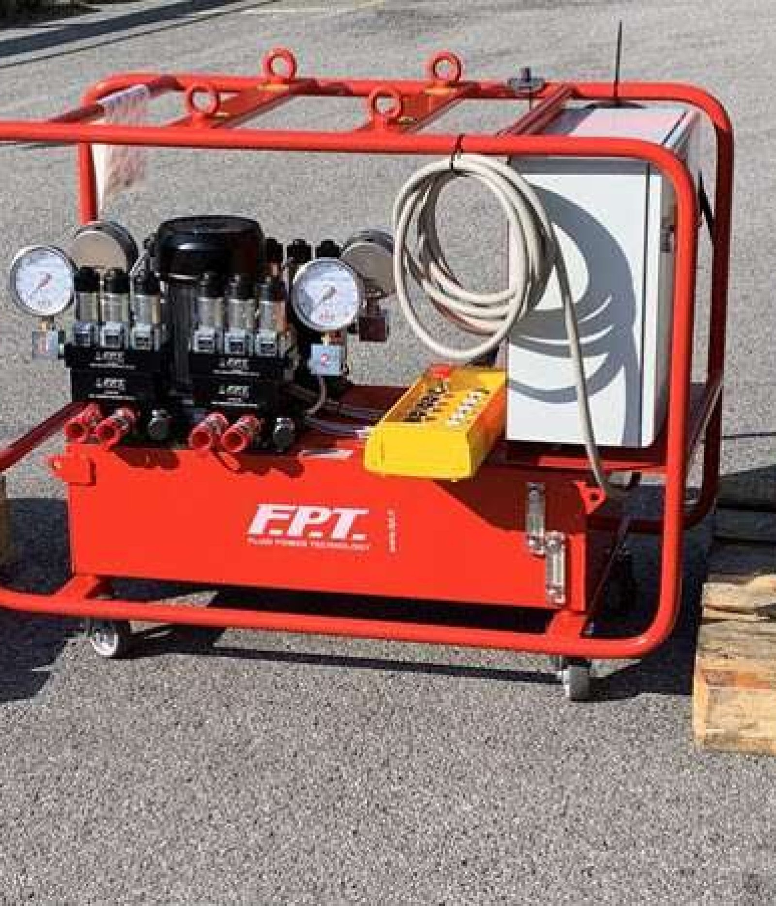heavy-lifting-hydraulic-cylinders[1]