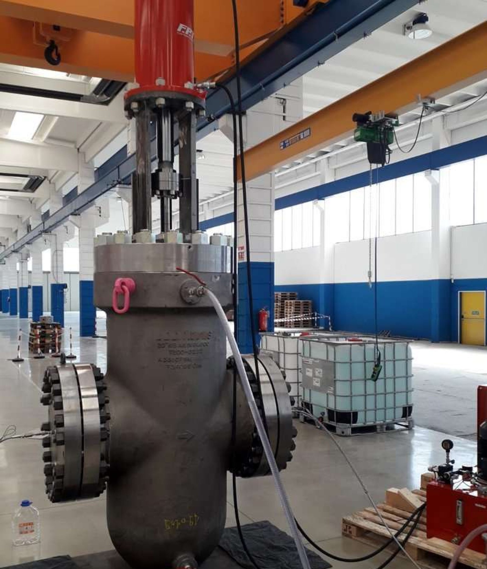 high-tonnage-cylinders-2