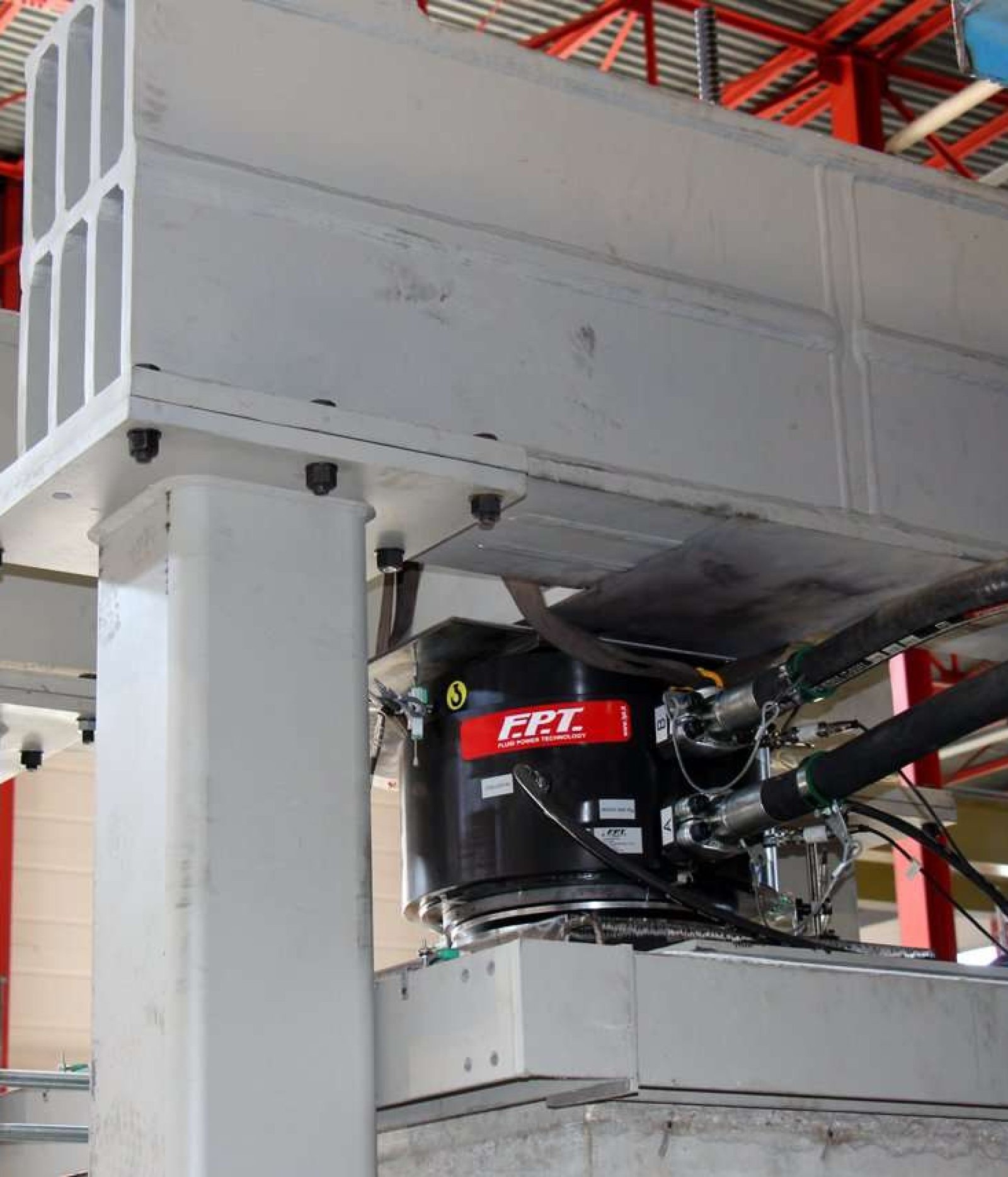 high-tonnage-hydraulic-cylinders-3-1