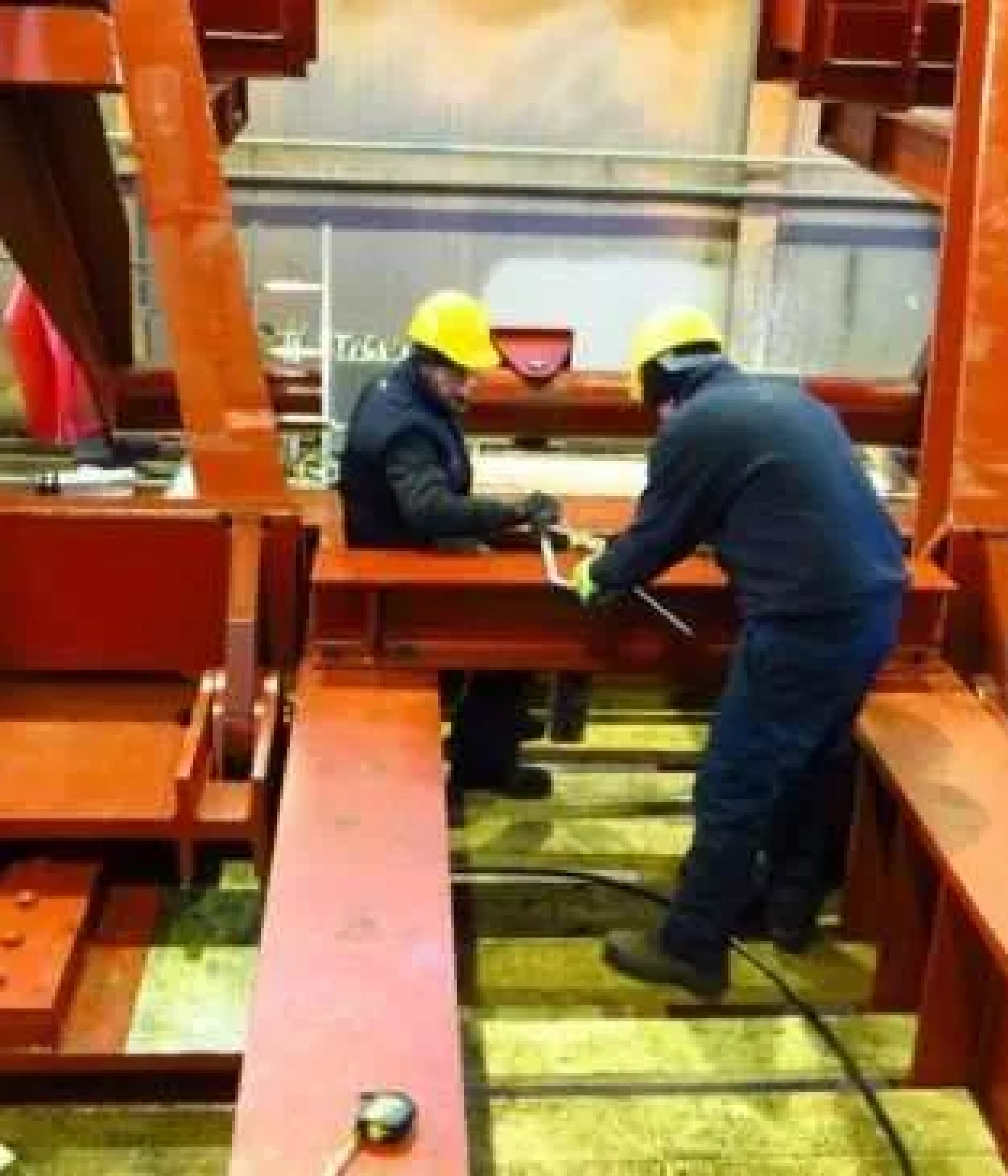 high-tonnage-hydraulic-jacks-3