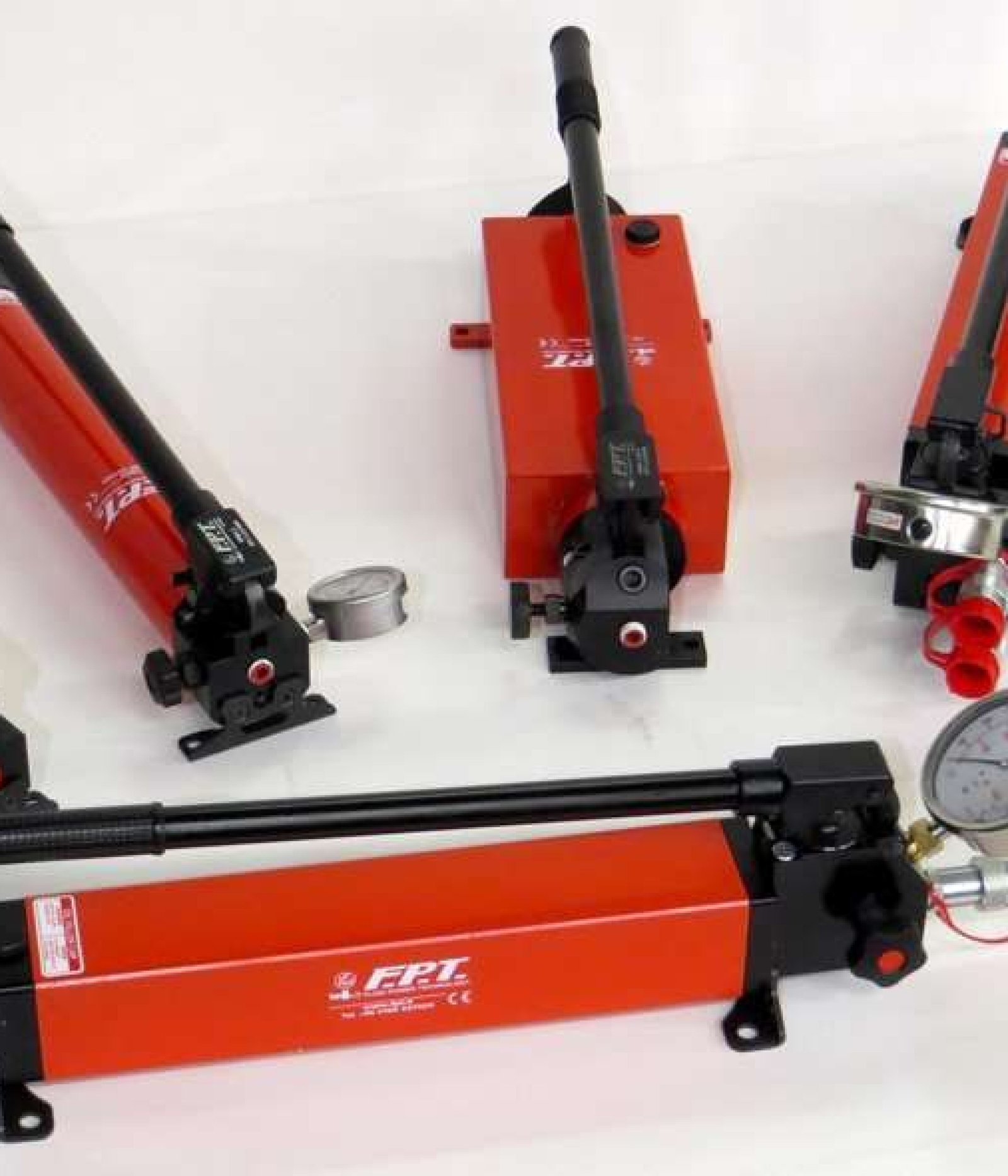 pompe-manuali-alta-pressione-700-bar[1]