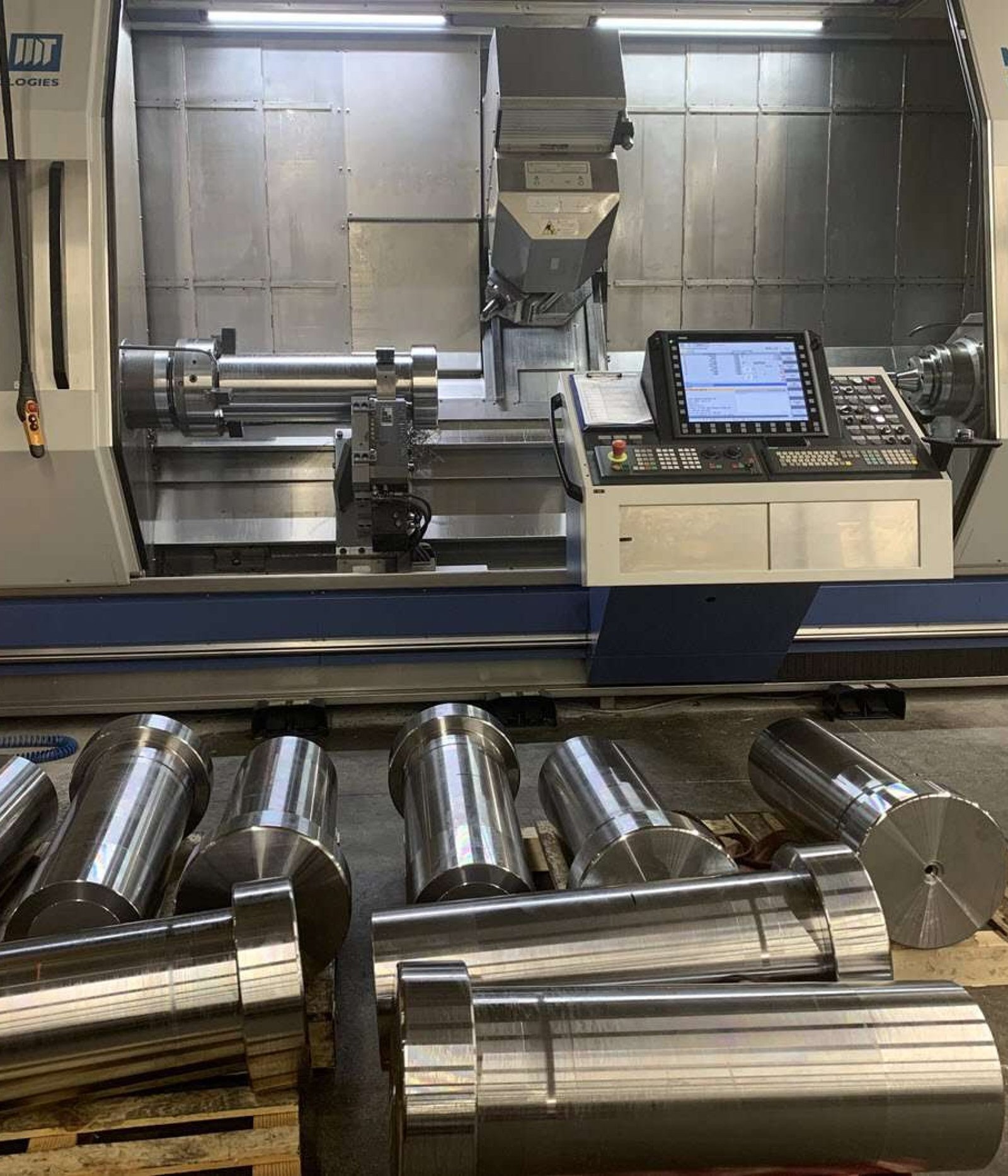production-of-hydraulic-cylinder[1]