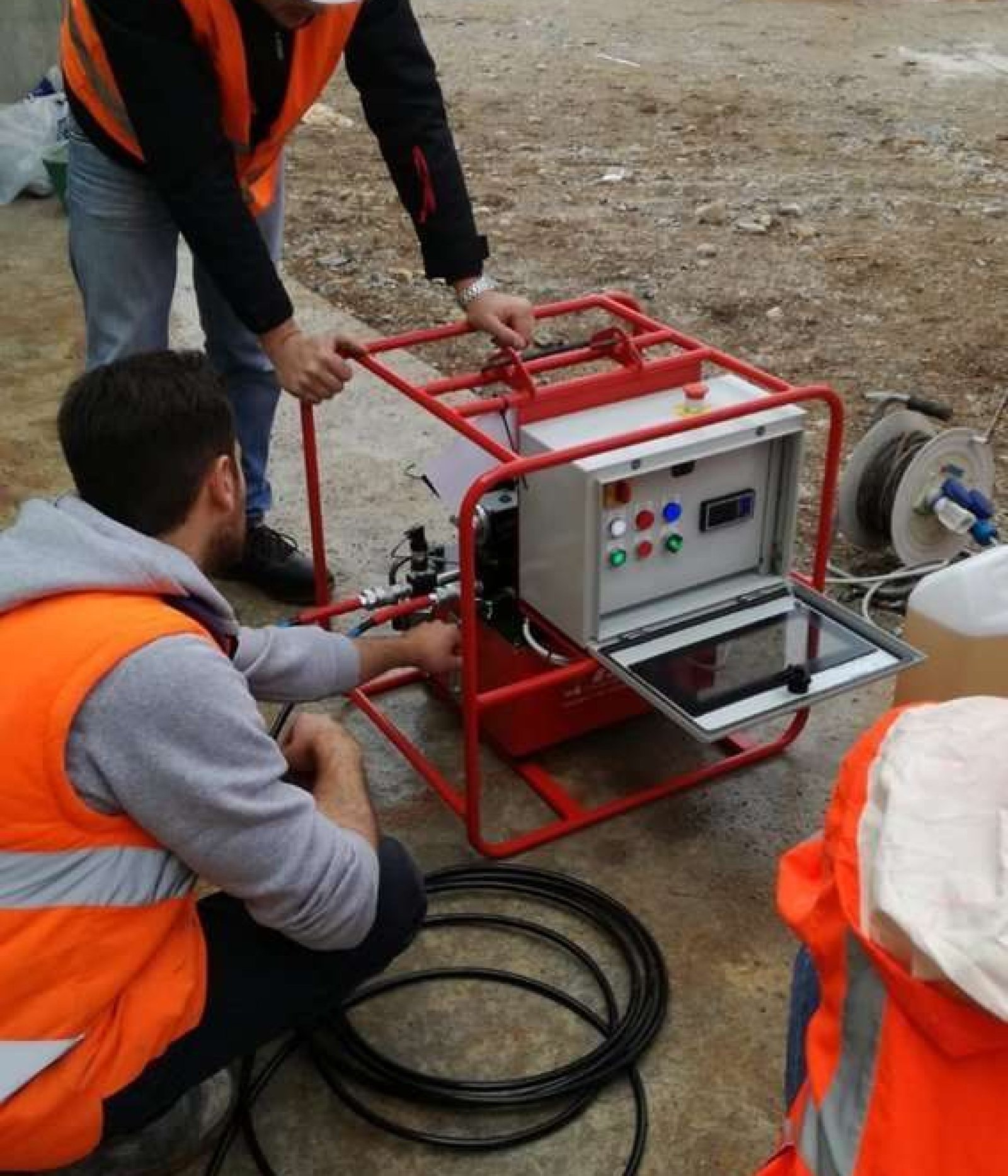 pump-for-pile-load-tests