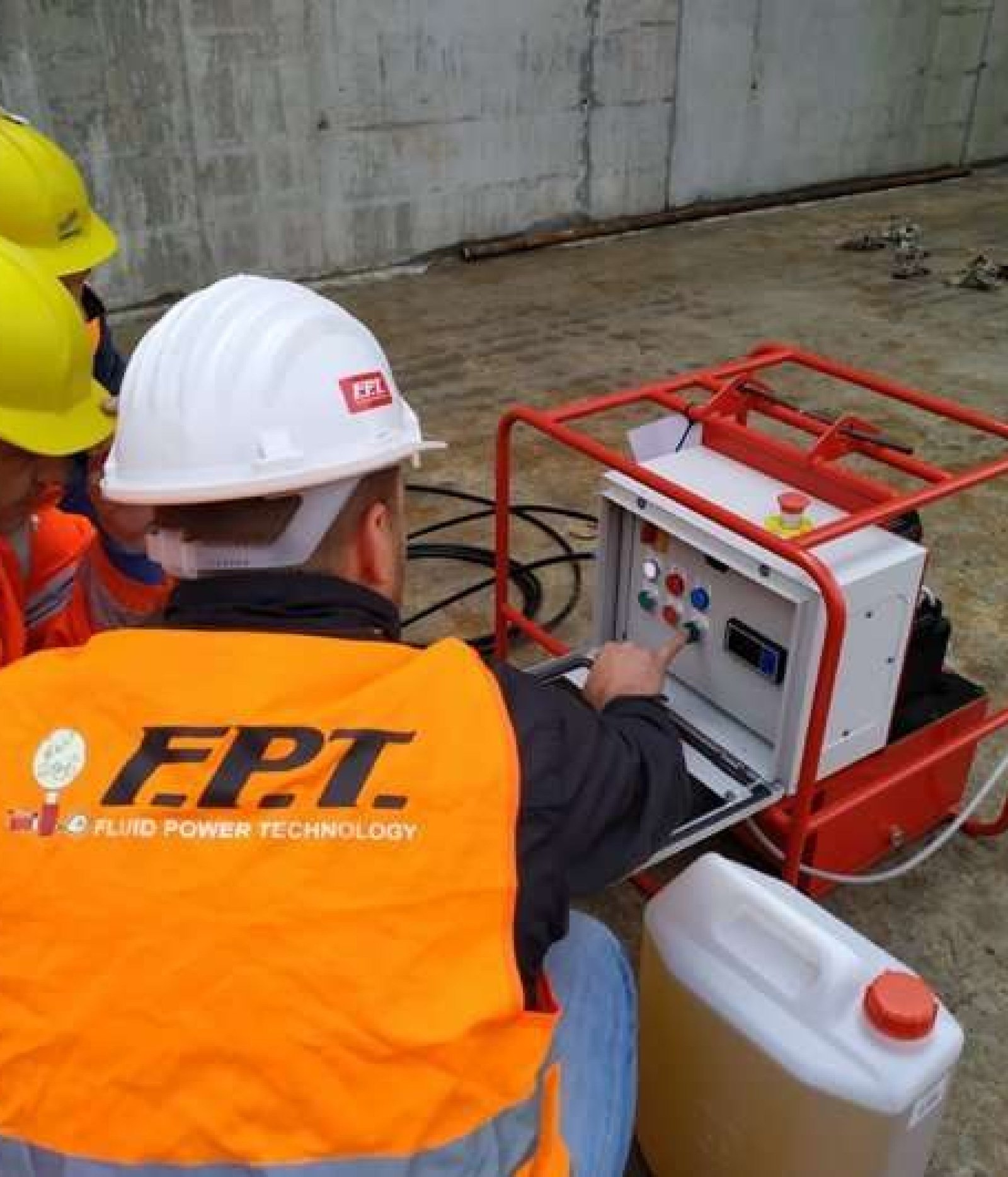 pumps-for-pile-load-tests-1